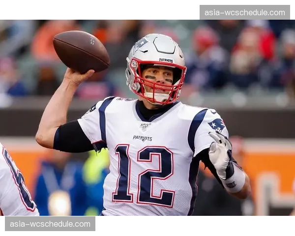 特写：最后一舞？41岁的汤姆-布雷迪现身新英格兰爱国者训练场