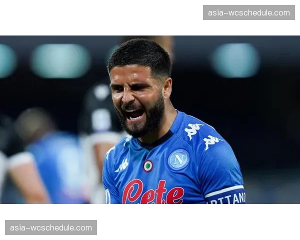 消息:知名运动品牌与那不勒斯就2026年夏续约赞助展开谈判