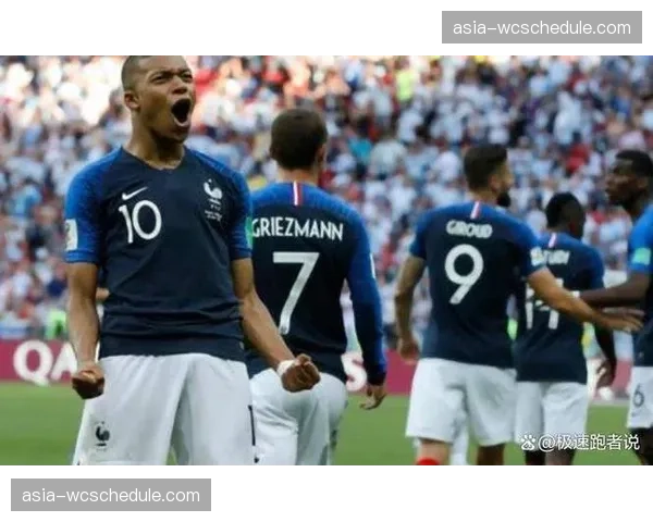 巴黎圣日耳曼公布欧冠大名单，伤愈复出的姆巴佩在列