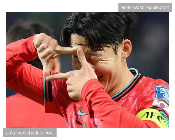 聚勒禁区内滑倒受伤，VAR判罚点球改变战局